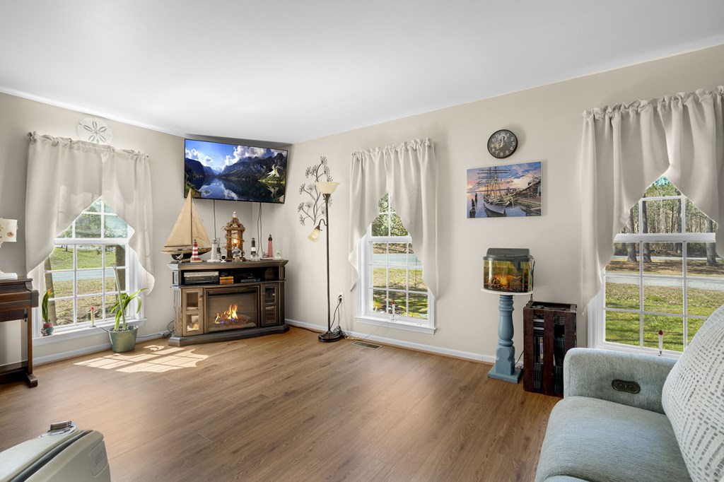2521 Jolly Rodger Drive, Greenbackville, Virginia image 7