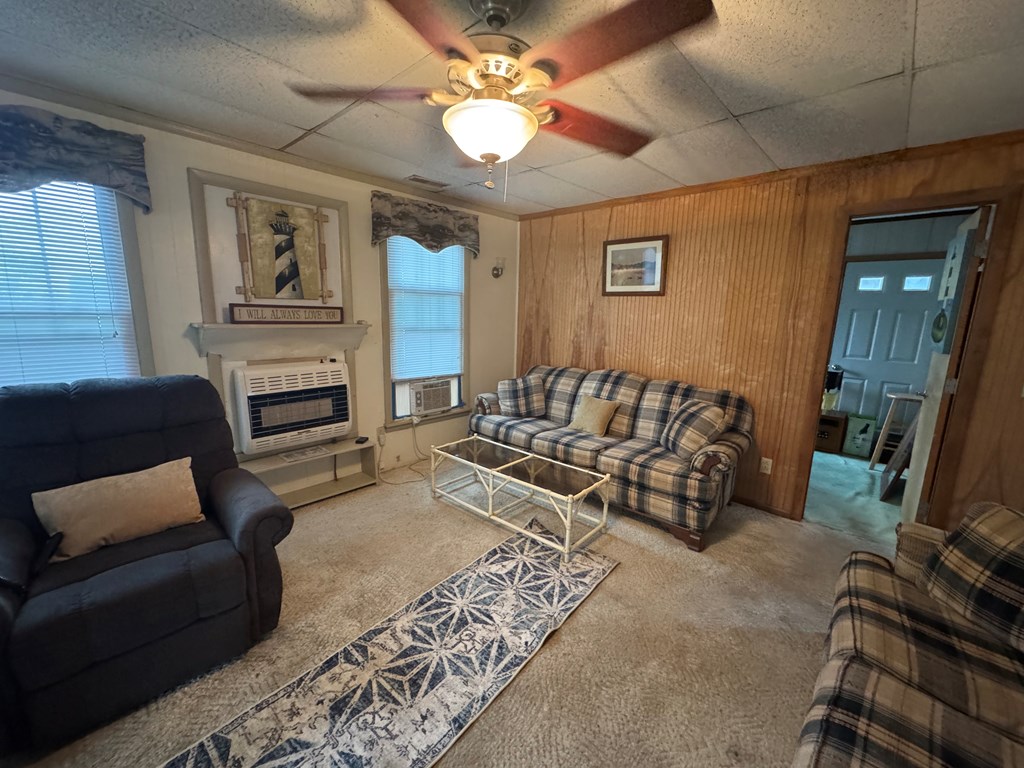 6207 Nautilus Dr, Horntown, Virginia image 2
