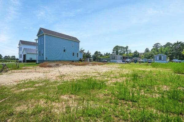 ADDRESS PRIVATE, CHINCOTEAGUE, VA 23336 - Image fcf3a590e1698cc9ddb23e07bc4a3a97/1122007840