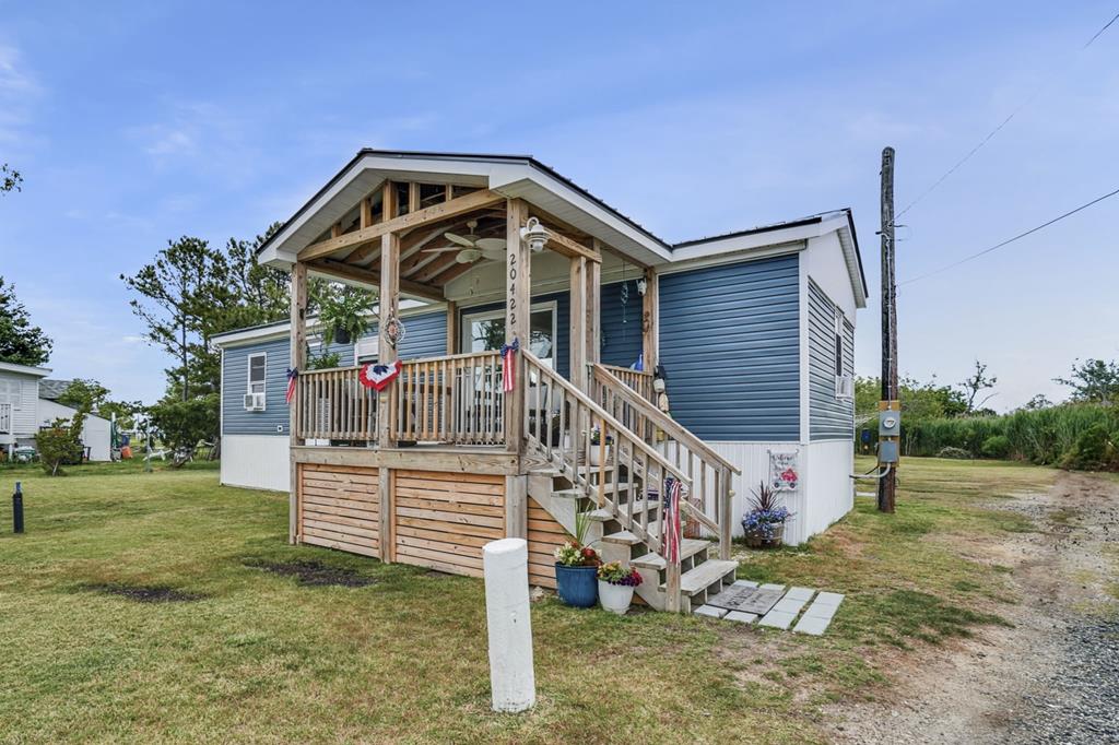 20422 Saxis Rd, Saxis, Virginia image 1