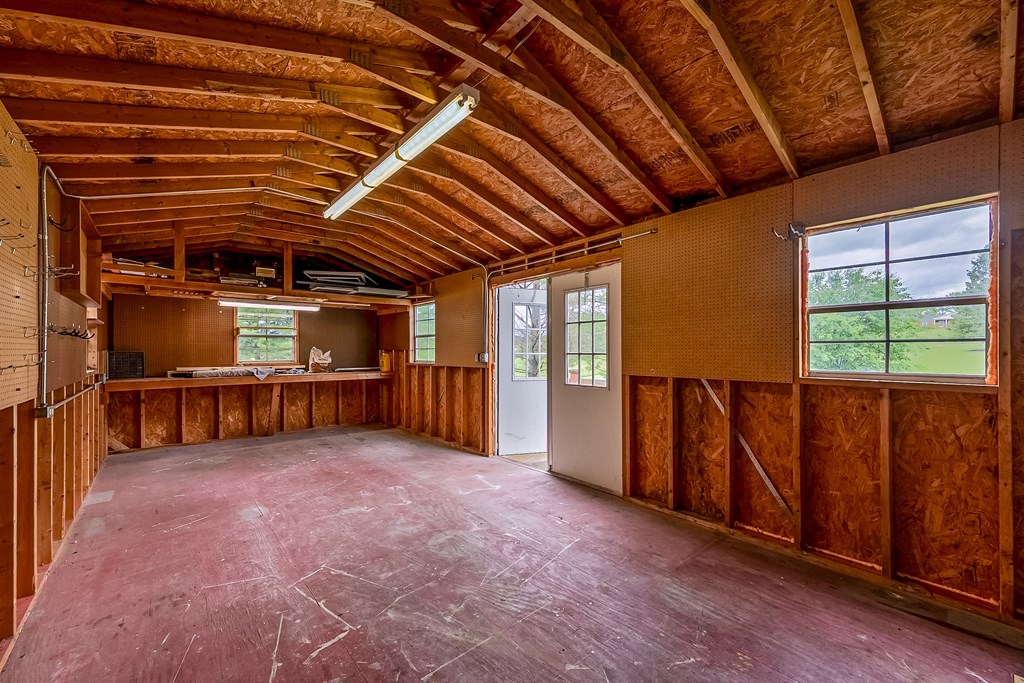 Wytheville, Virginia 24382, United States, 4 Bedrooms Bedrooms, ,3 BathroomsBathrooms,Residential,Active,142691