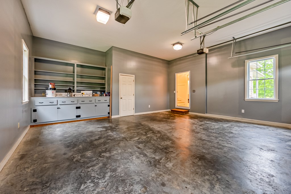 Wytheville, Virginia 24382, United States, 4 Bedrooms Bedrooms, ,3 BathroomsBathrooms,Residential,Active,142691