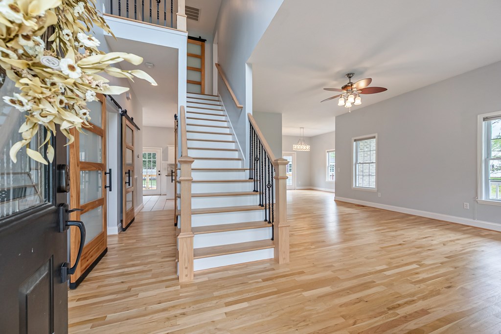 Wytheville, Virginia 24382, United States, 4 Bedrooms Bedrooms, ,3 BathroomsBathrooms,Residential,Active,142691