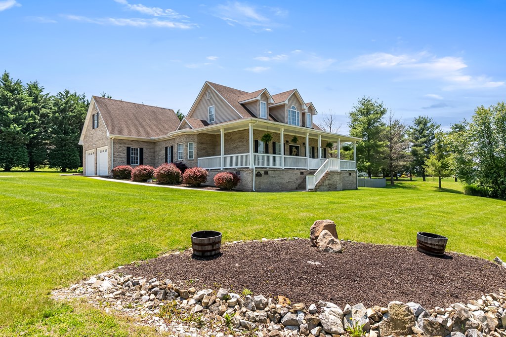 Wytheville, Virginia 24382, United States, 4 Bedrooms Bedrooms, ,3 BathroomsBathrooms,Residential,Active,142691