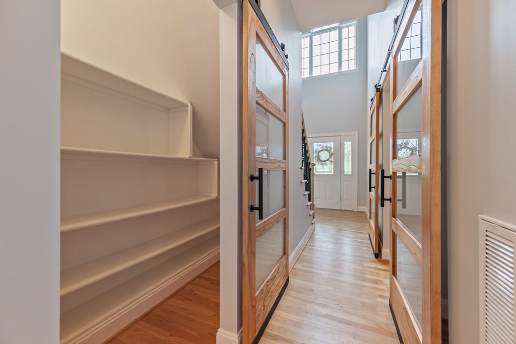 Wytheville, Virginia 24382, United States, 4 Bedrooms Bedrooms, ,3 BathroomsBathrooms,Residential,Active,142691