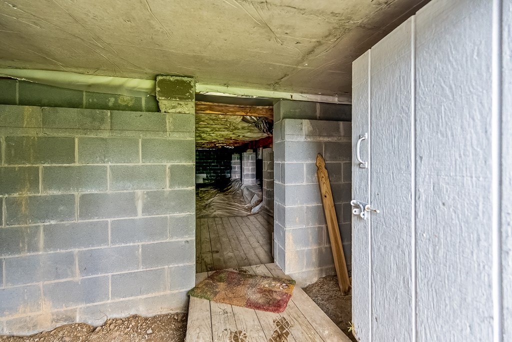 Wytheville, Virginia 24382, United States, 4 Bedrooms Bedrooms, ,3 BathroomsBathrooms,Residential,Active,142691