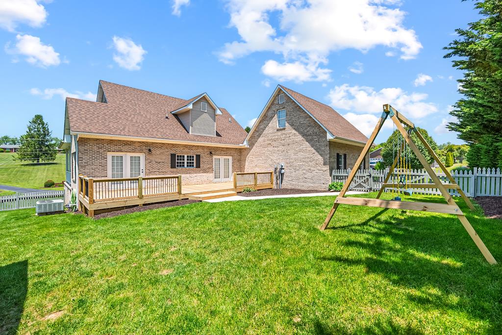 Wytheville, Virginia 24382, United States, 4 Bedrooms Bedrooms, ,3 BathroomsBathrooms,Residential,Active,142691