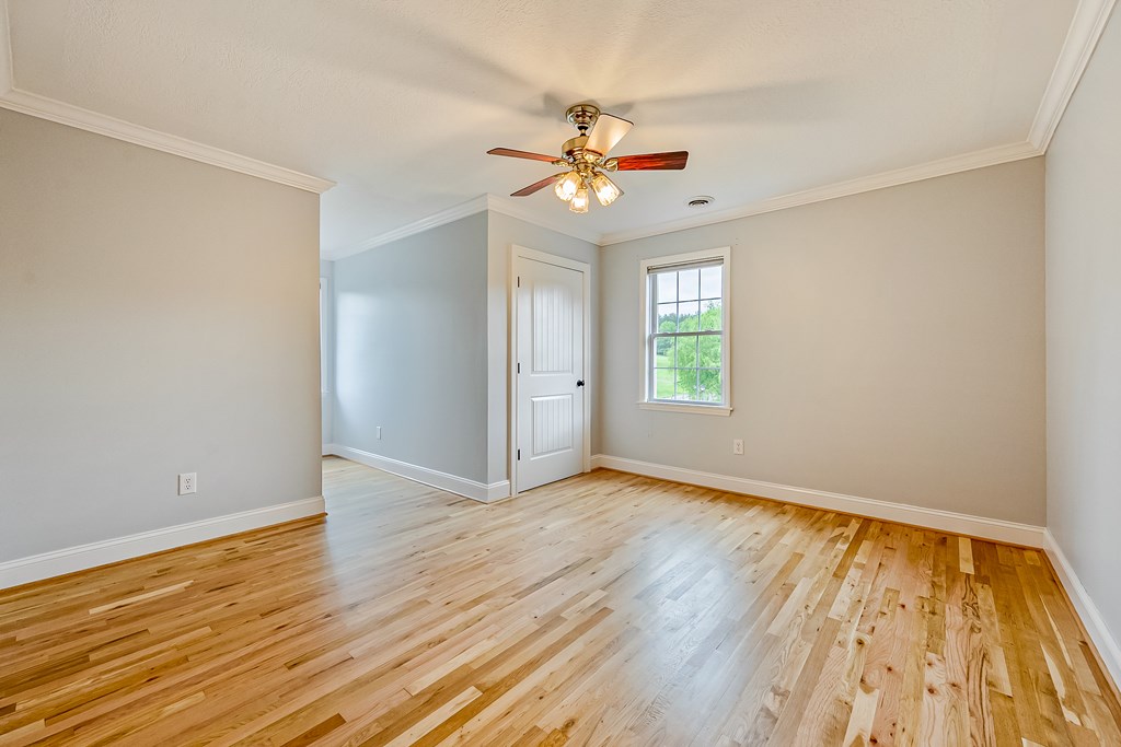 Wytheville, Virginia 24382, United States, 4 Bedrooms Bedrooms, ,3 BathroomsBathrooms,Residential,Active,142691