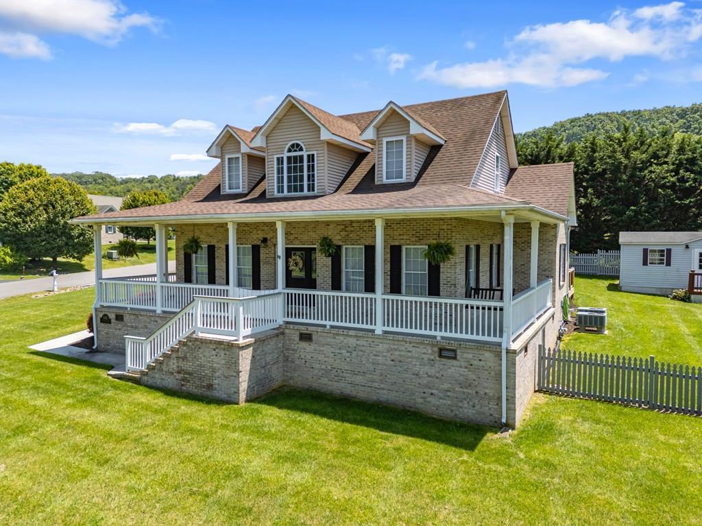 Wytheville, Virginia 24382, United States, 4 Bedrooms Bedrooms, ,3 BathroomsBathrooms,Residential,Active,142691