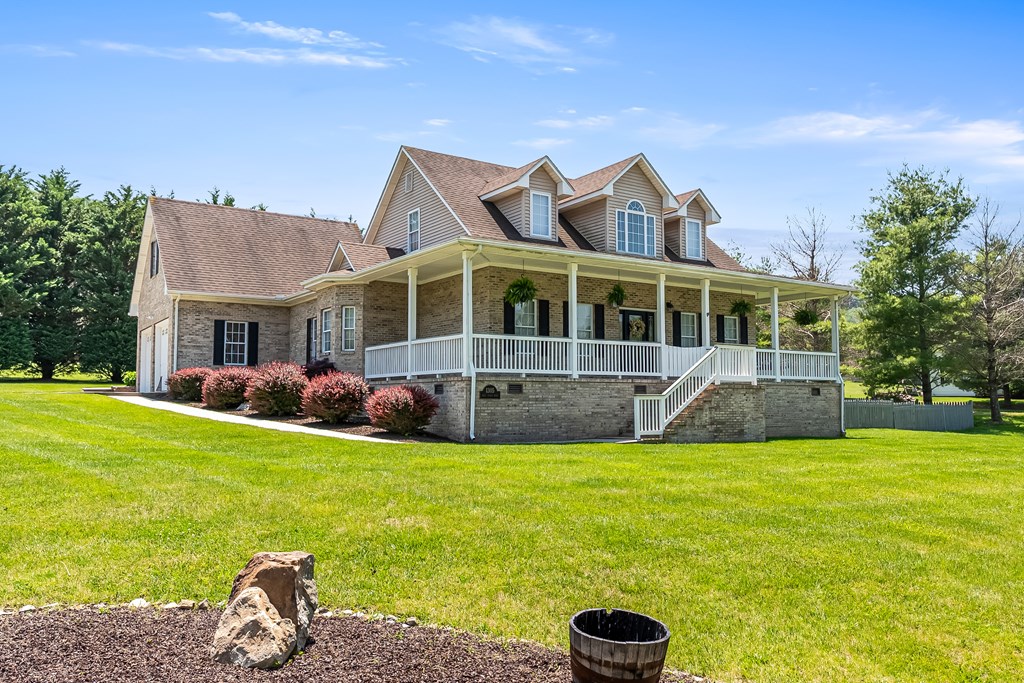 Wytheville, Virginia 24382, United States, 4 Bedrooms Bedrooms, ,3 BathroomsBathrooms,Residential,Active,142691