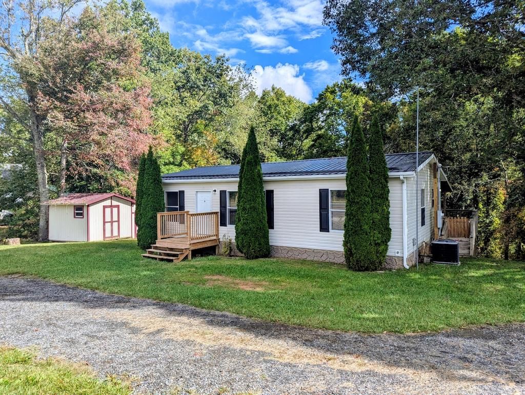 Photo of 3335 Daniels Run Rd, Check, VA 24072 (MLS # 103577)