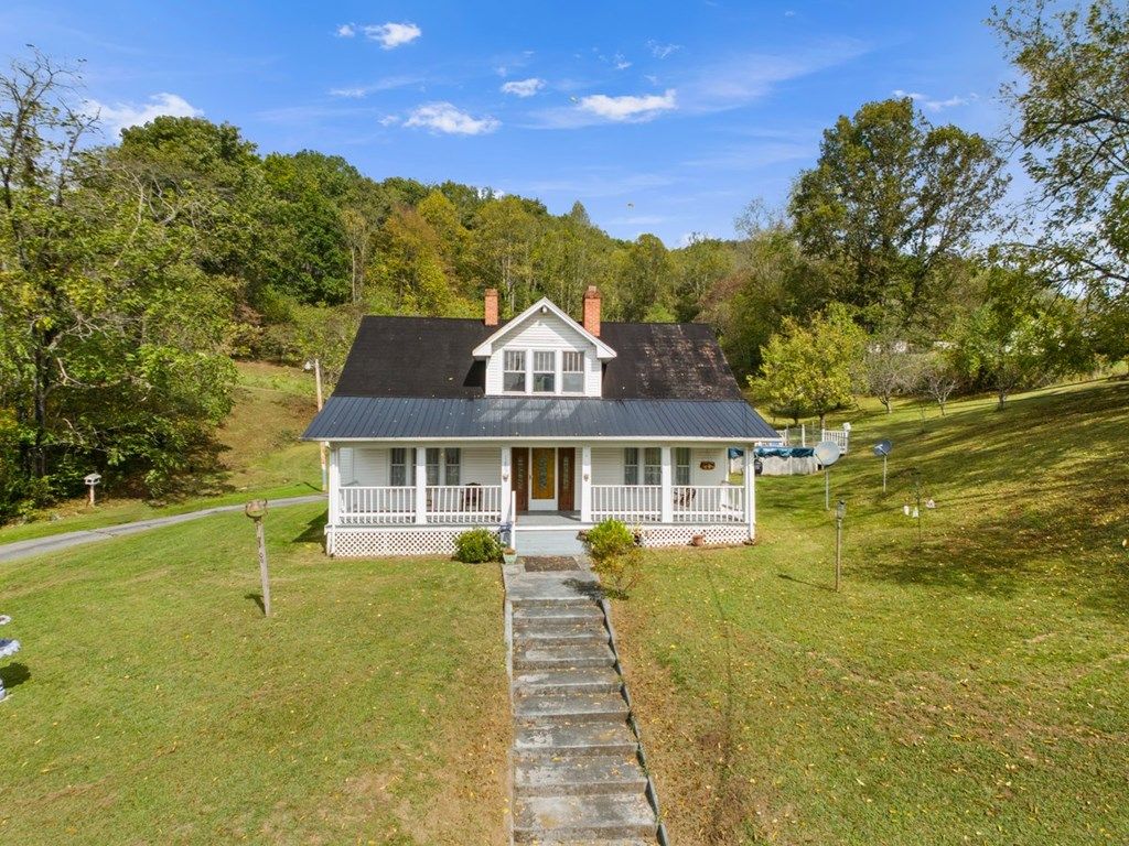 Photo of 3809 Blue Grass Trail, Saltville, VA 24370 (MLS # 103633)