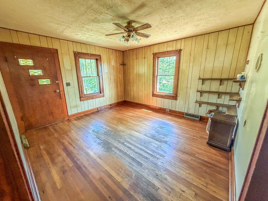 Photo of 960 Ivanhoe Rd, Wytheville, VA 24360 (MLS # 110708)