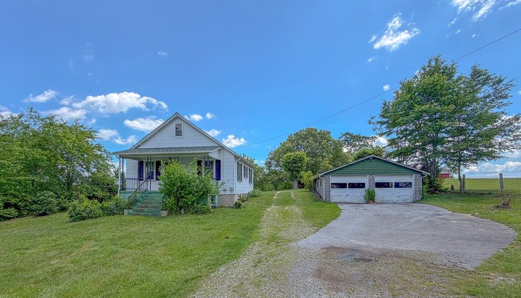Photo of 960 Ivanhoe Rd, Wytheville, VA 24360 (MLS # 110708)