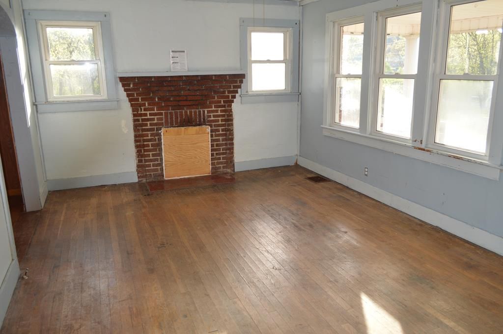 Photo of 22 Old Quarry Rd, Saltville, VA 24370 (MLS # 109520)