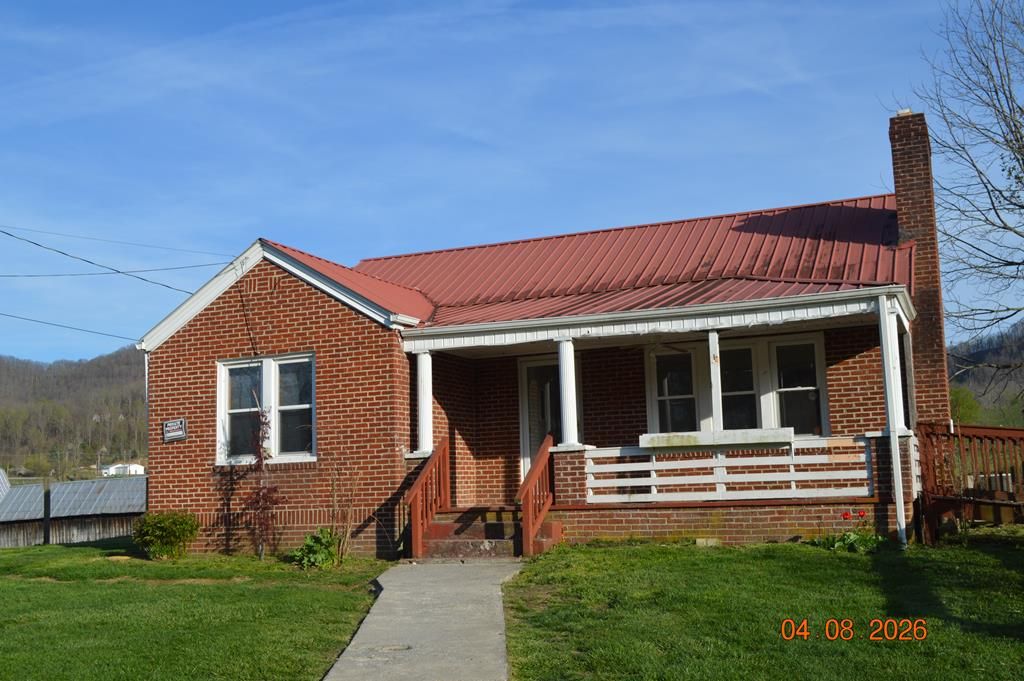 Photo of 22 Old Quarry Rd, Saltville, VA 24370 (MLS # 109520)