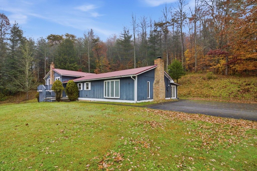 Photo of 3928 Happy Hallow Rd, Coeburn, VA 24230 (MLS # 104589)