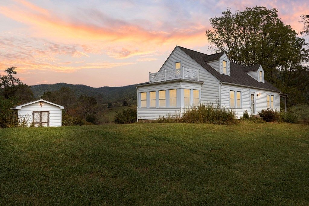 Photo of 6270 Wilson Hwy, Independence, VA 24348 (MLS # 103599)