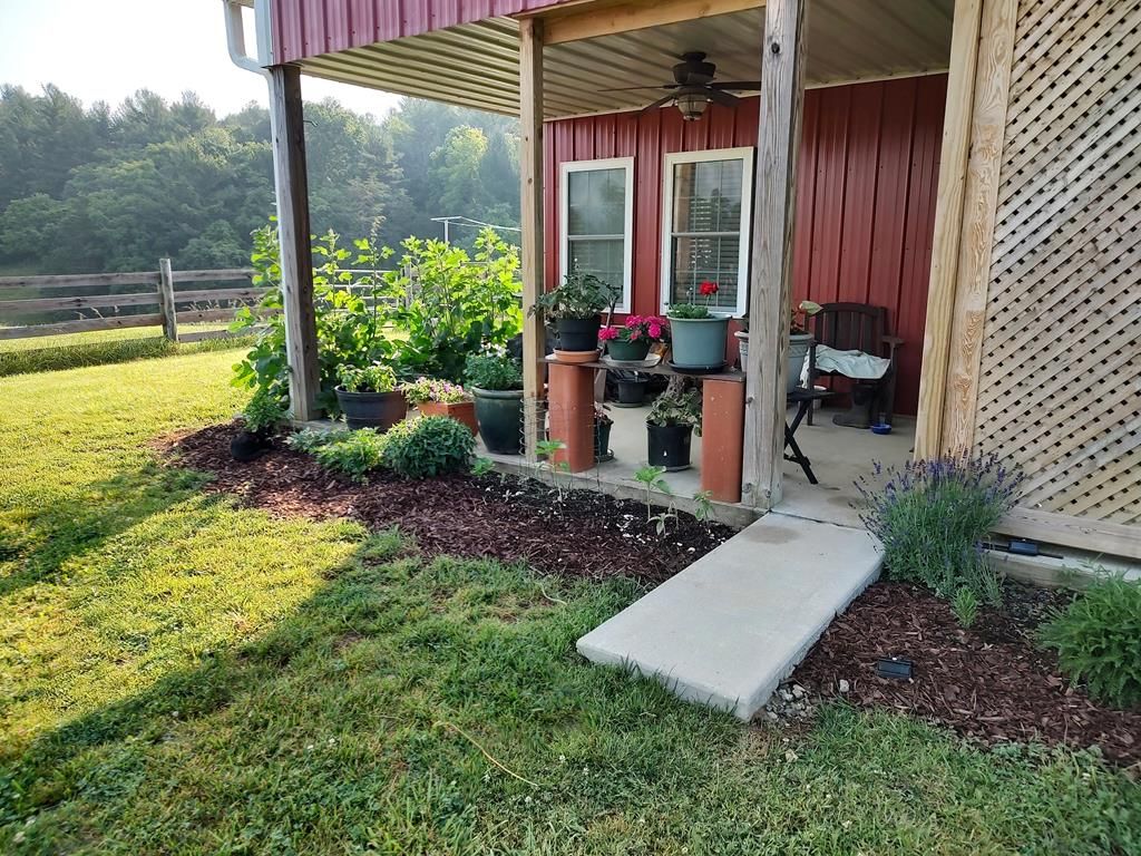 Photo of 1140 Powder Mill, Ivanhoe, VA 24350 (MLS # 109676)
