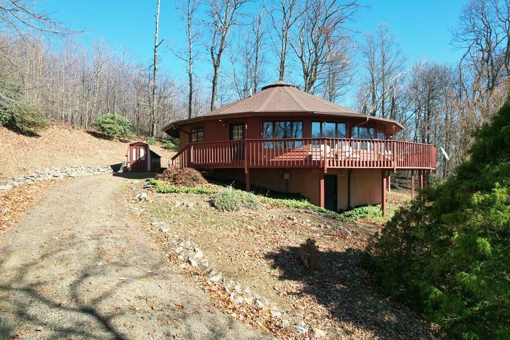 Photo of 132 Chestnut Ridge, Hillsville, VA 24343 (MLS # 104132)
