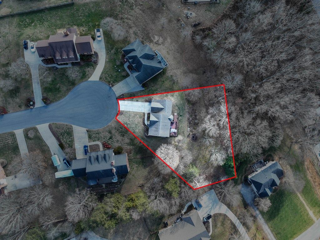 Photo of 616 Kings Ridge Drive, Blountville, TN 37617 (MLS # 104453)