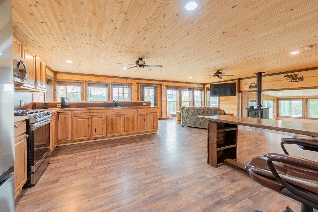 Photo of 209 Slate Spring Branch Rd, Wytheville, VA 24382 (MLS # 103548)