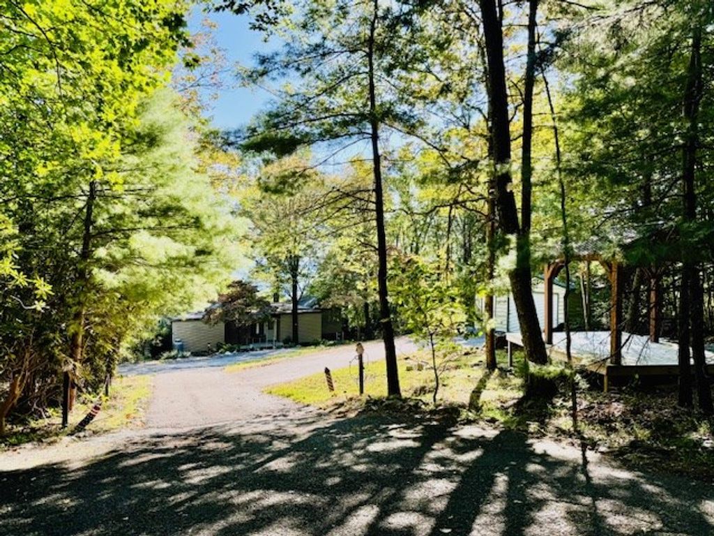 Photo of 50 Antler Point, Hillsville, VA 24343 (MLS # 103411)