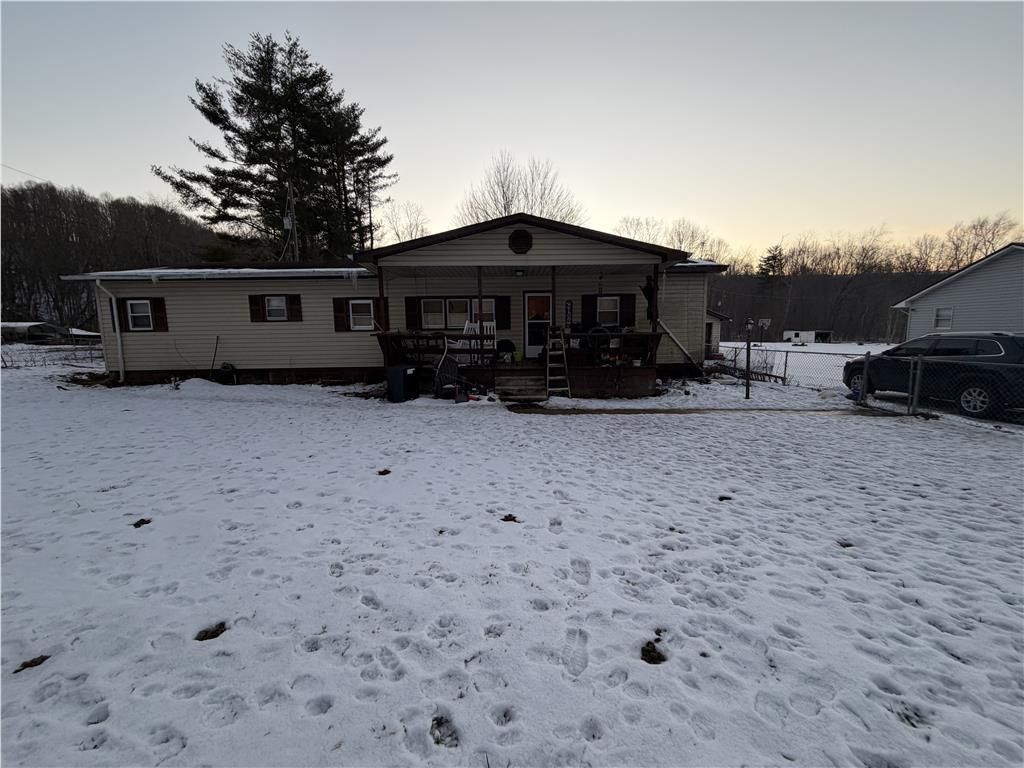 Photo of 564 Stoney Battery Rd, Marion, VA 24354 (MLS # 105806)