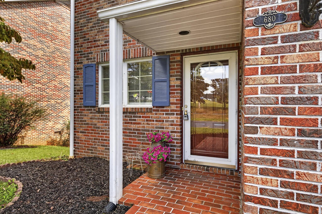 Photo of 680 Thompson Dr, Abingdon, VA 24210 (MLS # 111935)