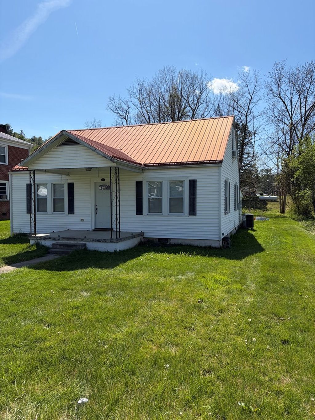 Photo of 151 Payne Street, Tazewell, VA 24651 (MLS # 109754)