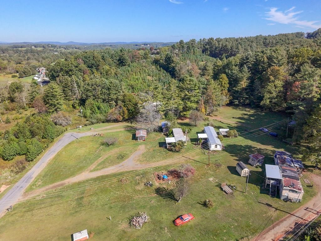 Photo of 405401 Walnut St, Galax, VA 24333 (MLS # 103646)