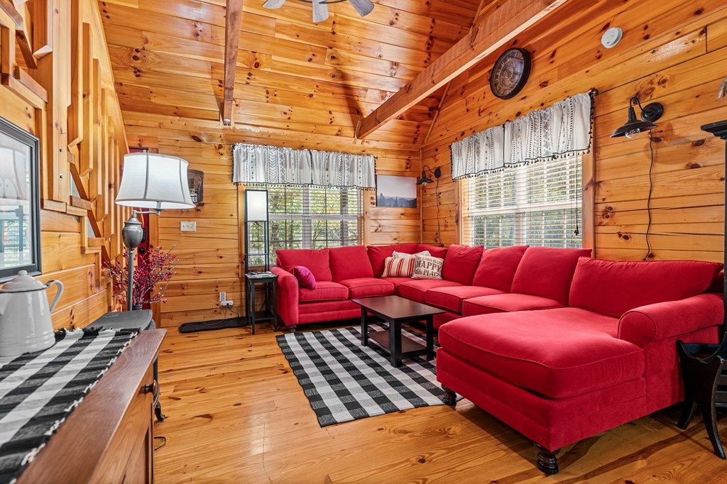 Photo of 296 Live Oak Ln, Galax, VA 24333 (MLS # 103749)