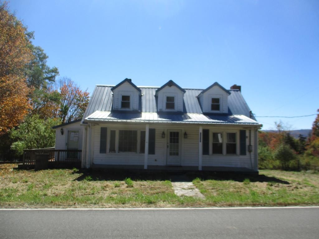 Photo of 16727 Highlands Pkwy, Whitetop, VA 24292 (MLS # 103721)