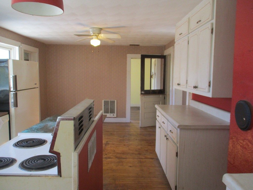 Photo of 16727 Highlands Pkwy, Whitetop, VA 24292 (MLS # 103721)
