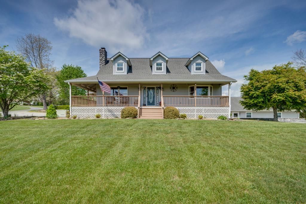 Photo of 16133 Lee Highway, Bristol, VA 24202 (MLS # 109818)
