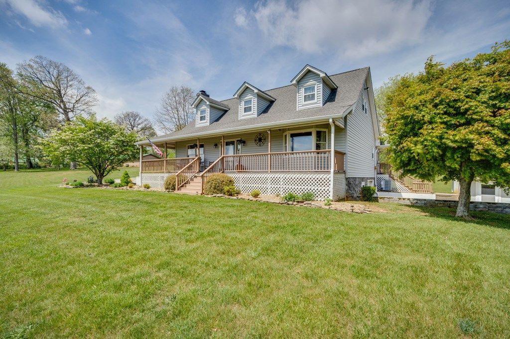Photo of 16133 Lee Highway, Bristol, VA 24202 (MLS # 109818)