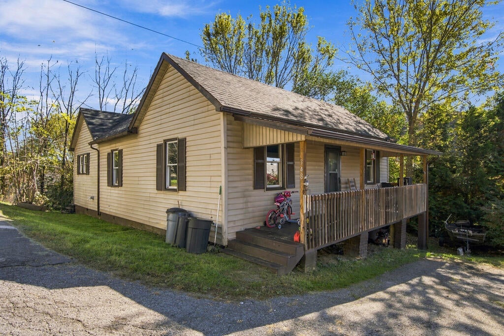 Photo of 348 Middle Street, Fries, VA 24330 (MLS # 112414)
