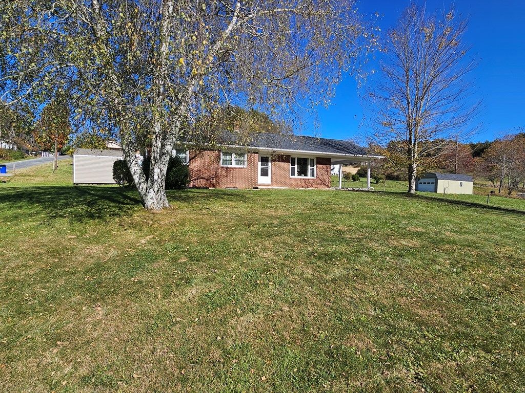 Photo of 66 Opossum Hollow Ln, Fries, VA 24333 (MLS # 98617)