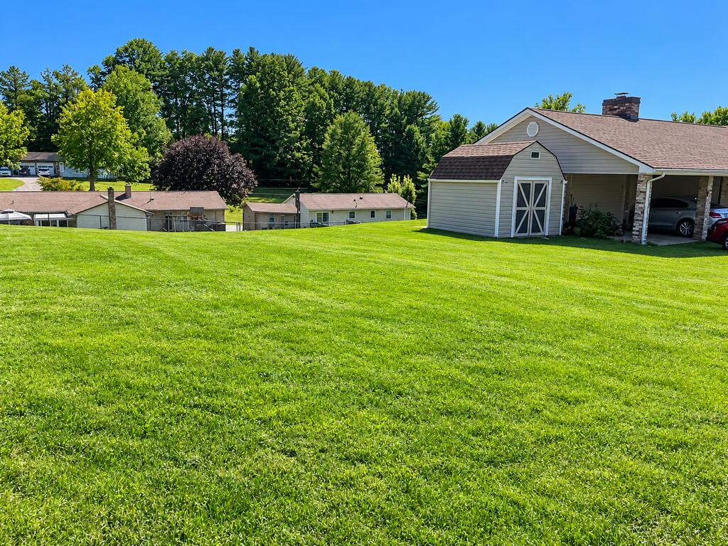 Photo of 111 King Arthur Ct, Galax, VA 24333 (MLS # 112087)
