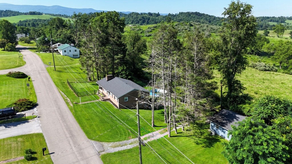 Photo of 250 North Drive, Marion, VA 24354 (MLS # 111073)