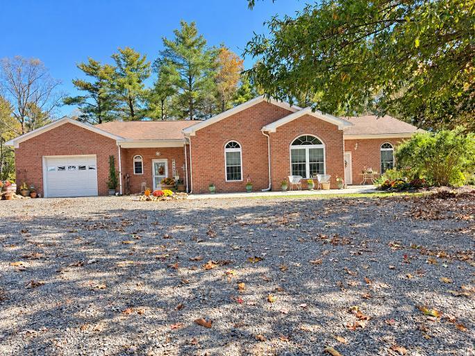 Photo of 1242 Buffalo View Rd, Hillsville, VA 24343 (MLS # 112408)