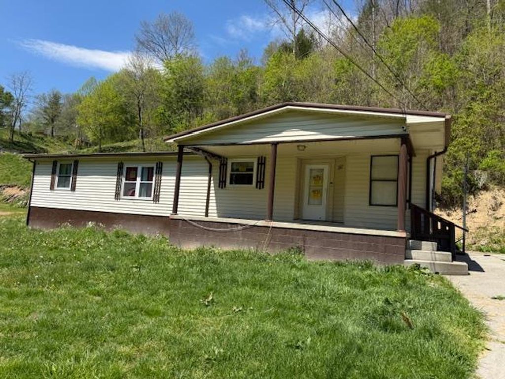 Photo of 167 Honaker Road, Richlands, VA 24641 (MLS # 109747)