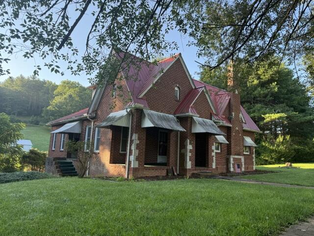 Photo of 426 Green Valley Rd, Fries, VA 24330 (MLS # 111485)