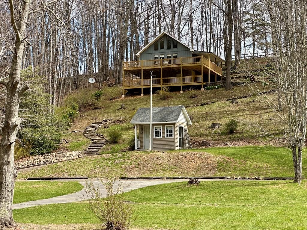 Photo of 584 Cold Springs Ln, Galax, VA 24333 (MLS # 109426)