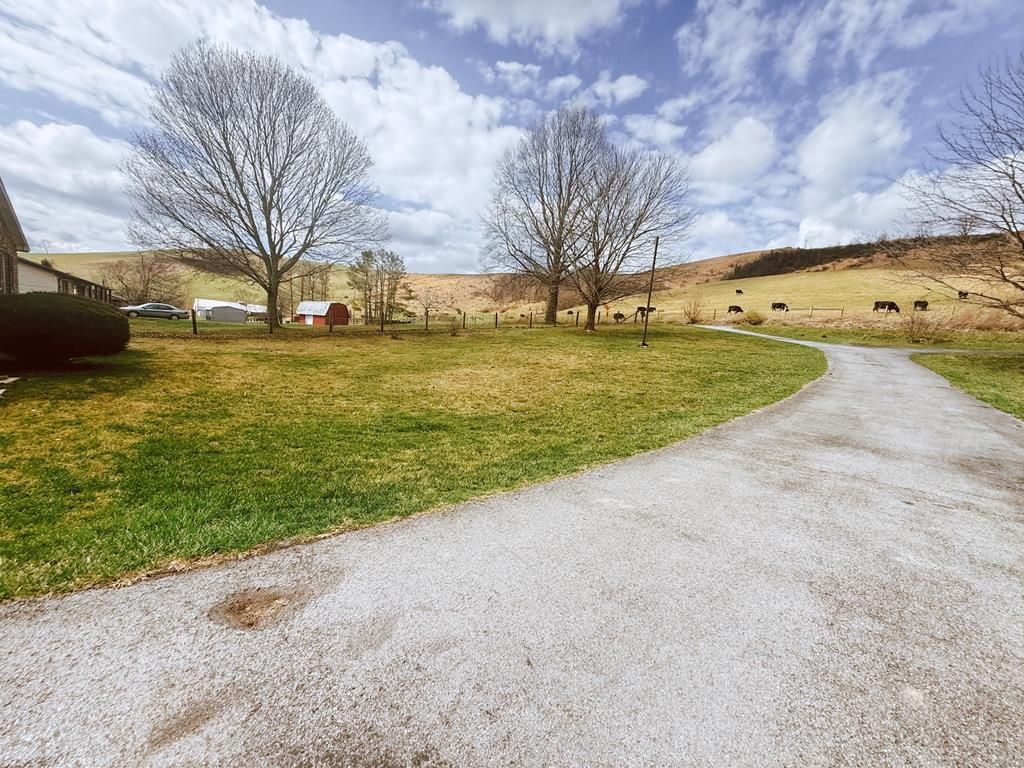 Photo of 2982 Wittens Mill Rd, North Tazewell, VA 24630 (MLS # 109145)