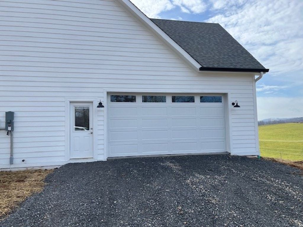 Photo of 15840 Black Hollow Rd, Abingdon, VA 24210 (MLS # 104200)