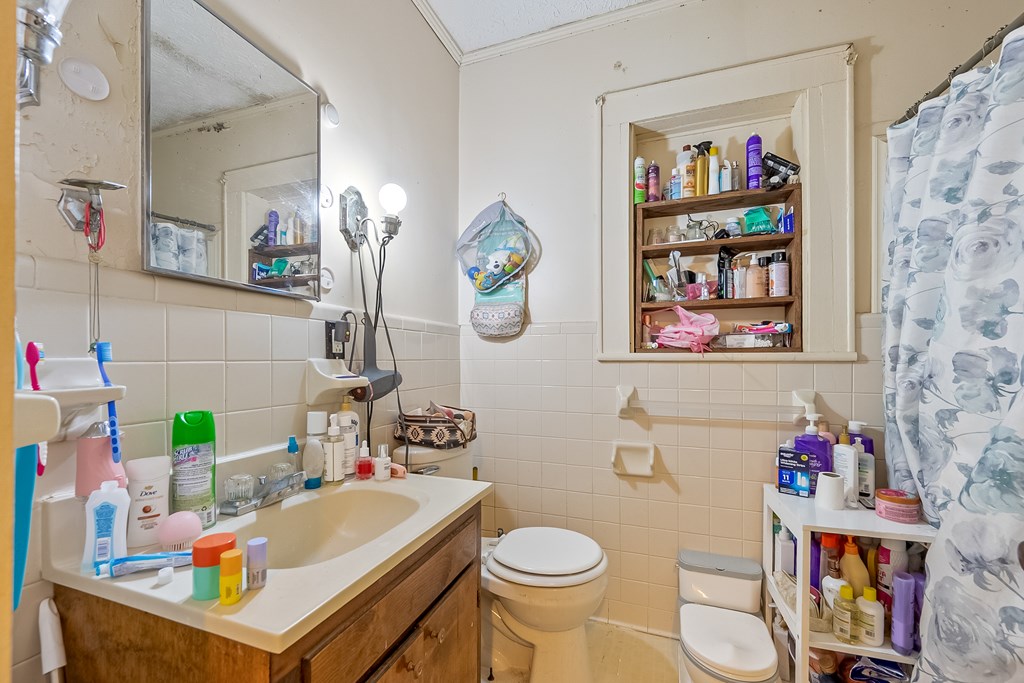 Wytheville, Virginia 24382, United States, 3 Bedrooms Bedrooms, ,1 BathroomBathrooms,Residential,Active,132823