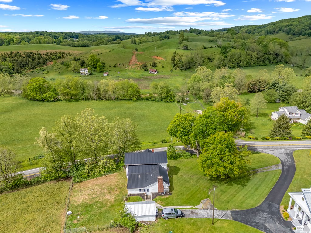 Wytheville, Virginia 24382, United States, 3 Bedrooms Bedrooms, ,1 BathroomBathrooms,Residential,Active,132823