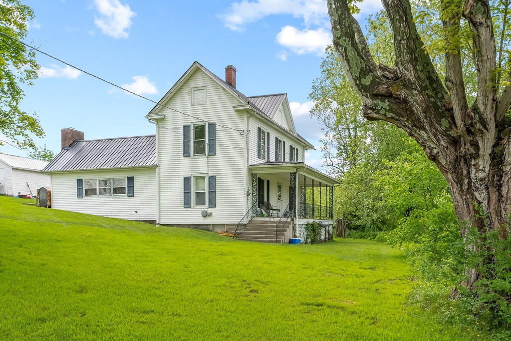 Wytheville, Virginia 24382, United States, 3 Bedrooms Bedrooms, ,1 BathroomBathrooms,Residential,Active,132823