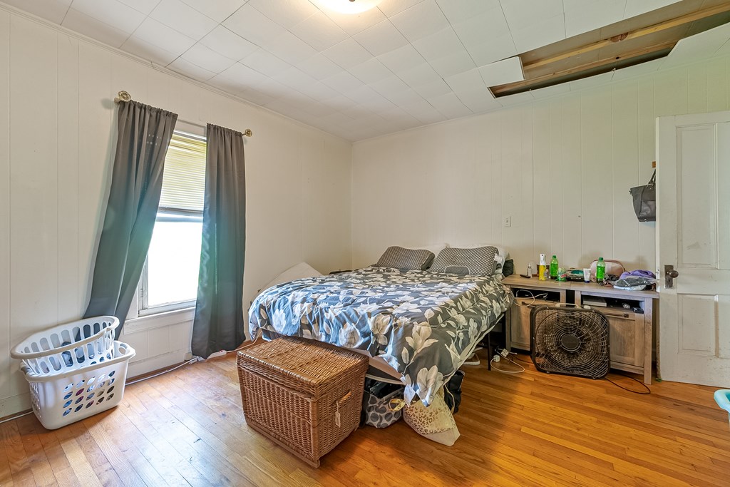 Wytheville, Virginia 24382, United States, 3 Bedrooms Bedrooms, ,1 BathroomBathrooms,Residential,Active,132823